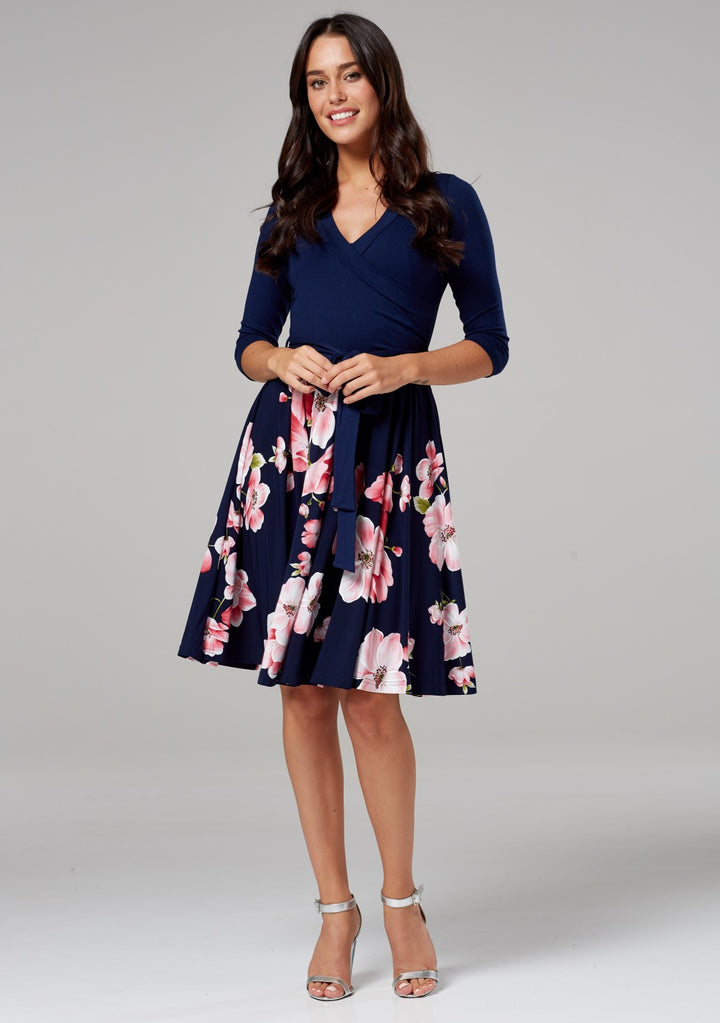 Maternity Wrap Nursing Dress in Flower Print