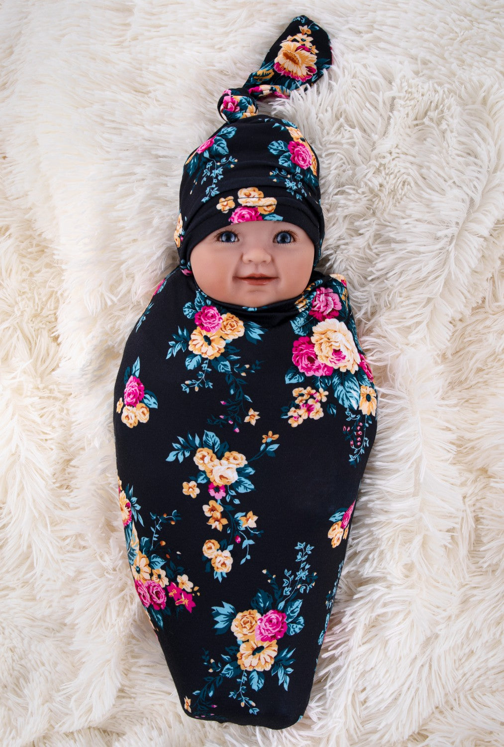 Newborn Accessories Set - Blanket & Baby Hat